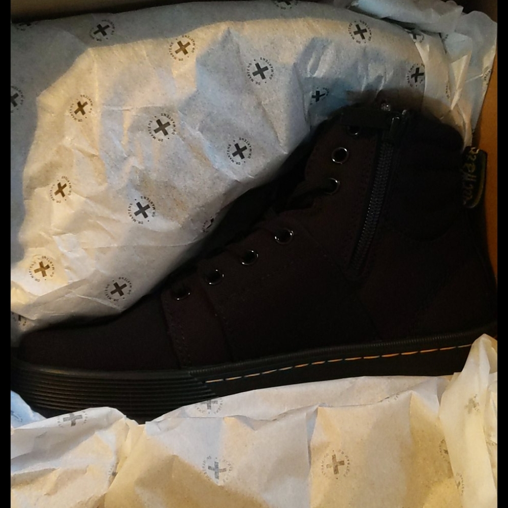 Dr. Martens Rozarya